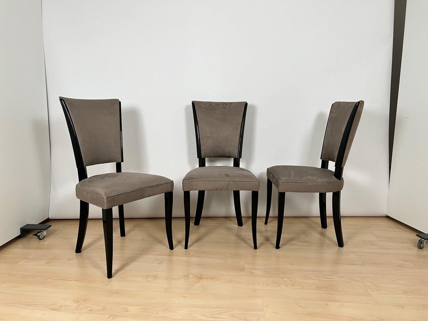 Art Deco Chairs in Black Lacquer & Grey Alcantara, France, 1930s, Set of 6