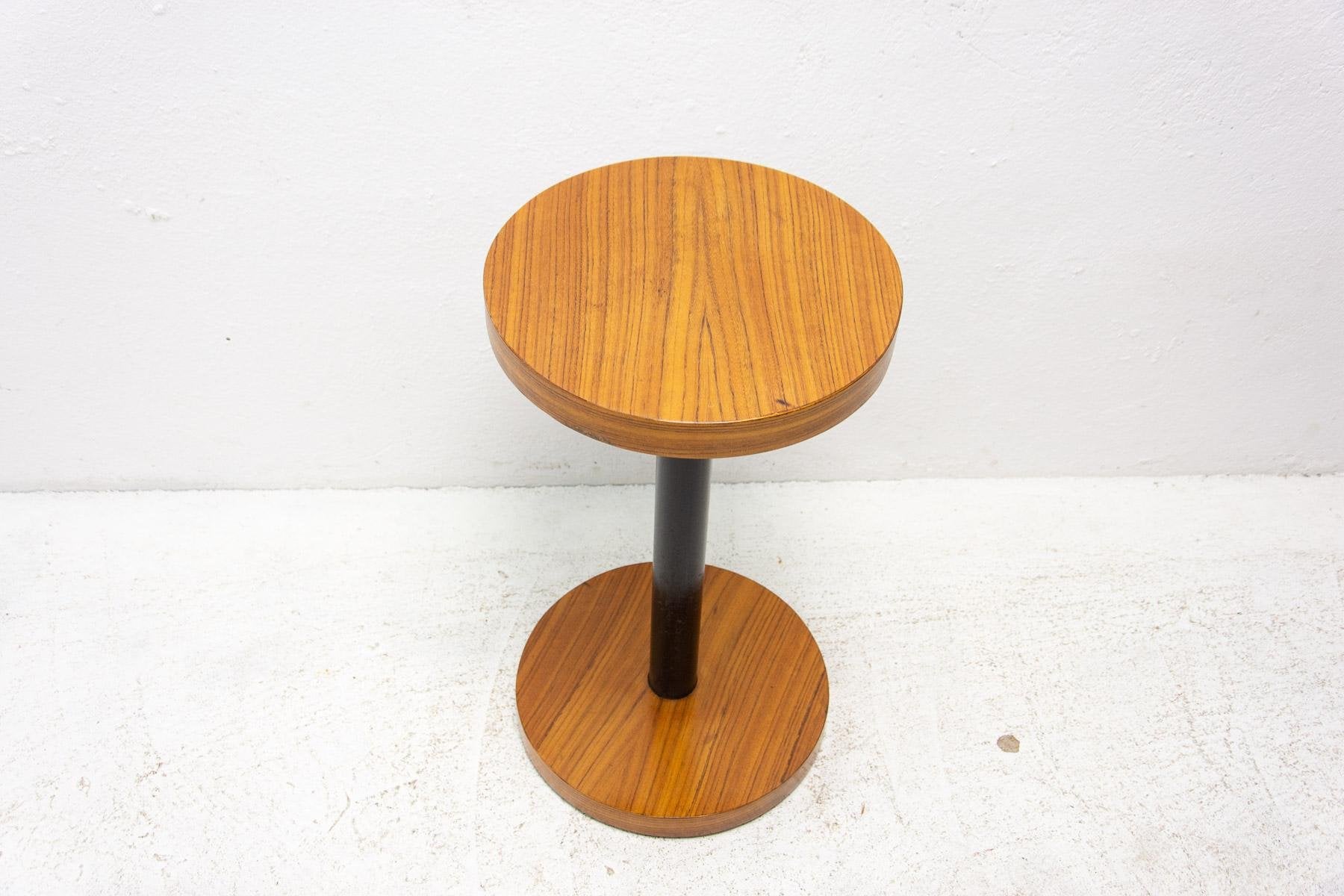 Art Deco Cherry Wood Round Side Table, Bohemia, 1930s