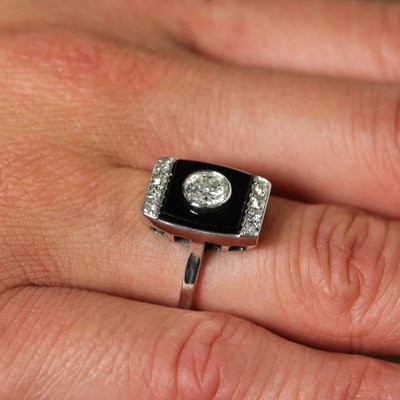 Art Deco Diamond Onyx Platinum Ring, 1930s-OLU-2042371