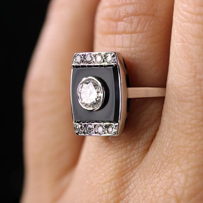 Art Deco Diamond Onyx Platinum Ring, 1930s-OLU-2042371