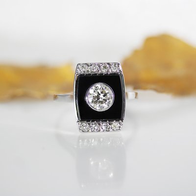 Art Deco Diamond Onyx Platinum Ring, 1930s-OLU-2042371