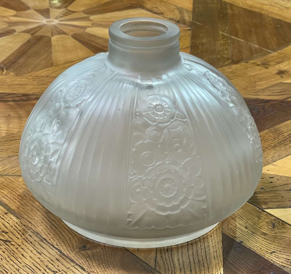 Art Deco Etaleune Onion Vase in Opalescent Glass, 1930s