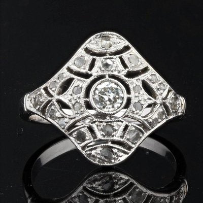 Art Deco French Diamond 18 Karat White Gold Platinum Ring, 1920s-OLU-1073715