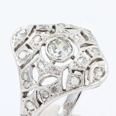 Art Deco French Diamond 18 Karat White Gold Platinum Ring, 1920s-OLU-1073715