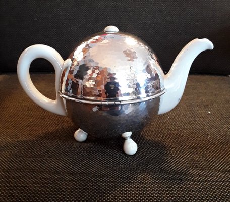 Art Deco German Cream White Porcelain Silver Plated Insulated Metal Coat with Cream White Bakelite Feet Spherical Tea Toan from WMF, 1930s-HOI-1335647