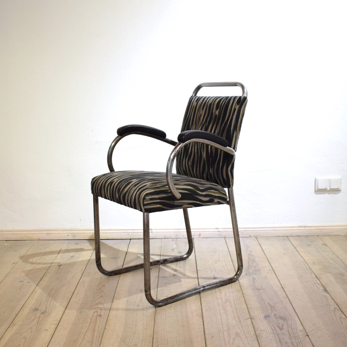 Art Deco German Tubular Steel Cantilever Armchair, 1920s