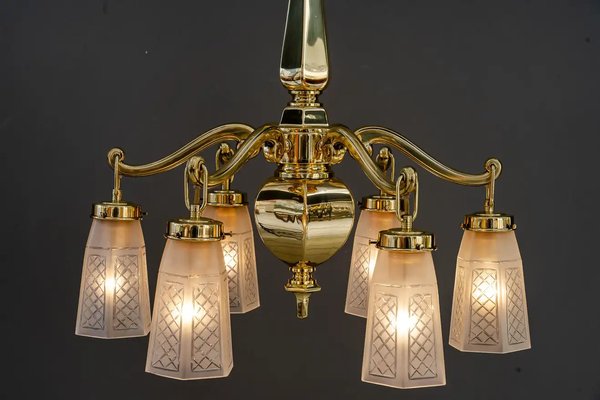 Art Deco Glass Shasdes Chandelier, Vienna, 1920s-SPD-1315011