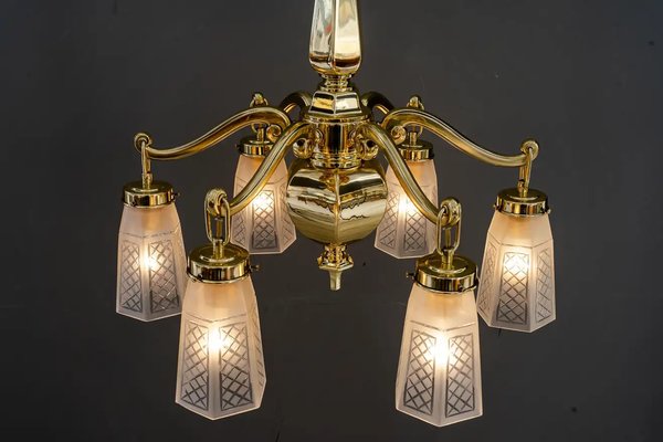 Art Deco Glass Shasdes Chandelier, Vienna, 1920s-SPD-1315011