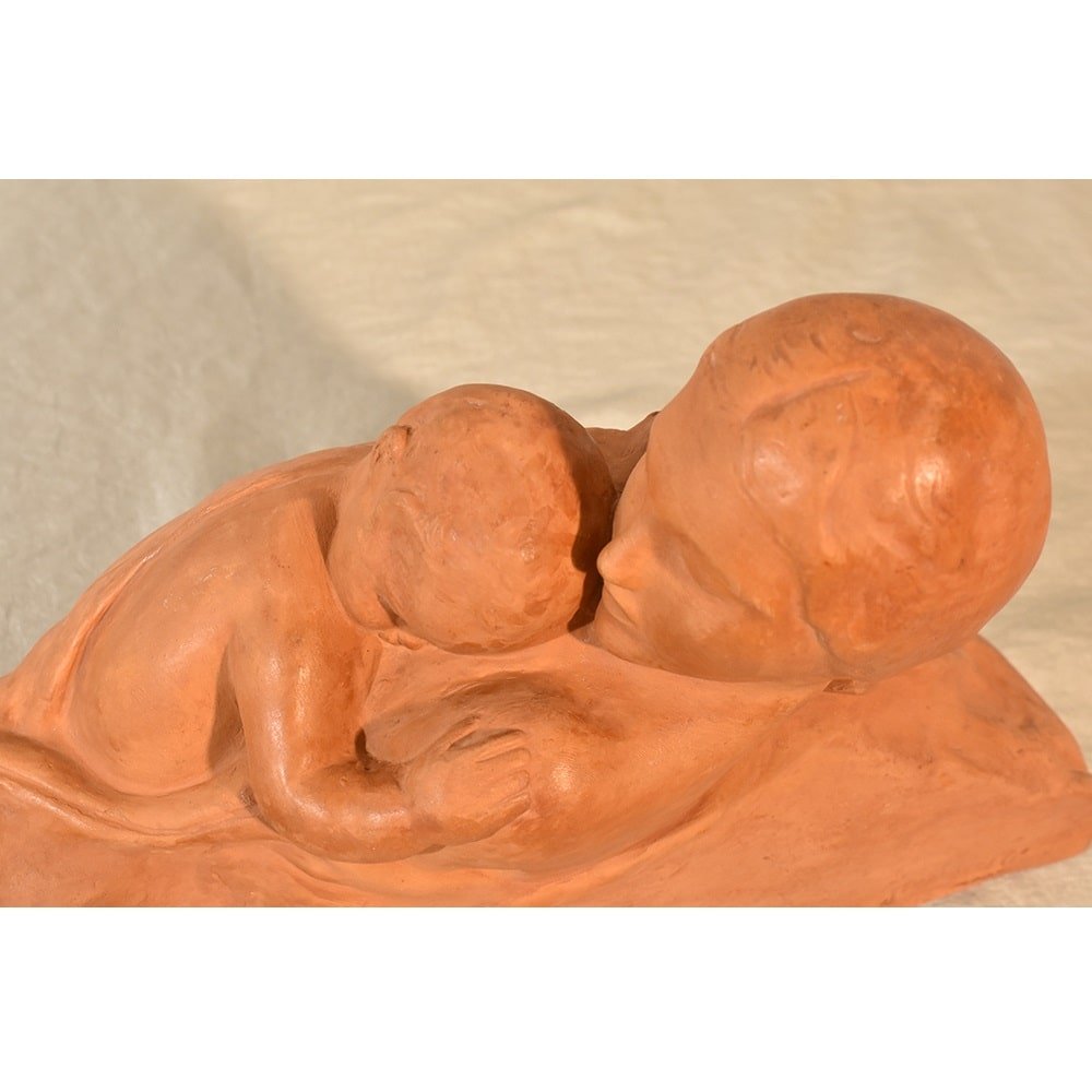 Art Deco Maternity Sculpture in Terracotta by Gennarelli, 20th Century