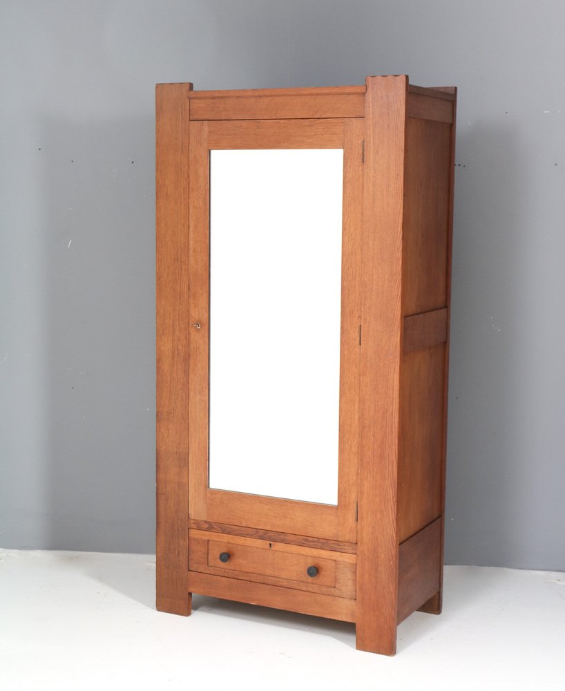 Art Deco Modernist Armoire or Wardrobe in Oak by Hendrik Wouda for Pander, 1924