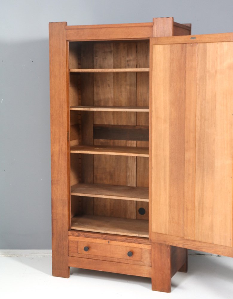 Art Deco Modernist Armoire or Wardrobe in Oak by Hendrik Wouda for Pander, 1924