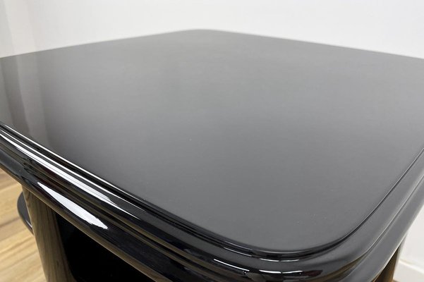 Art Deco Side Table in High Gloss Black Lacquer, 1940s, Germany-VMP-1087825