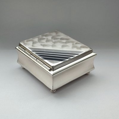 Art Deco Silver Plate and Black Enamel Cigarettes Box with Lid froim WMF Ikora-YGE-1425045