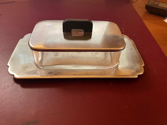 Art Deco Silver-Plated Butter Dish and Knife in the style of Puiforcat, Paris, France, 1920s, Set of 2