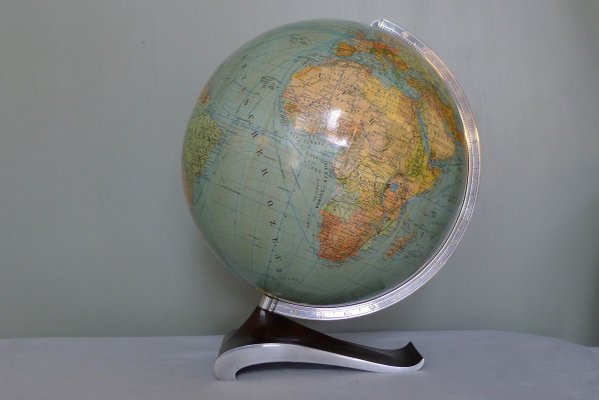 Art Deco Streamline 34 cm Globe on Wave Base from Columbus Oestergaard, 1950s-VRE-764066