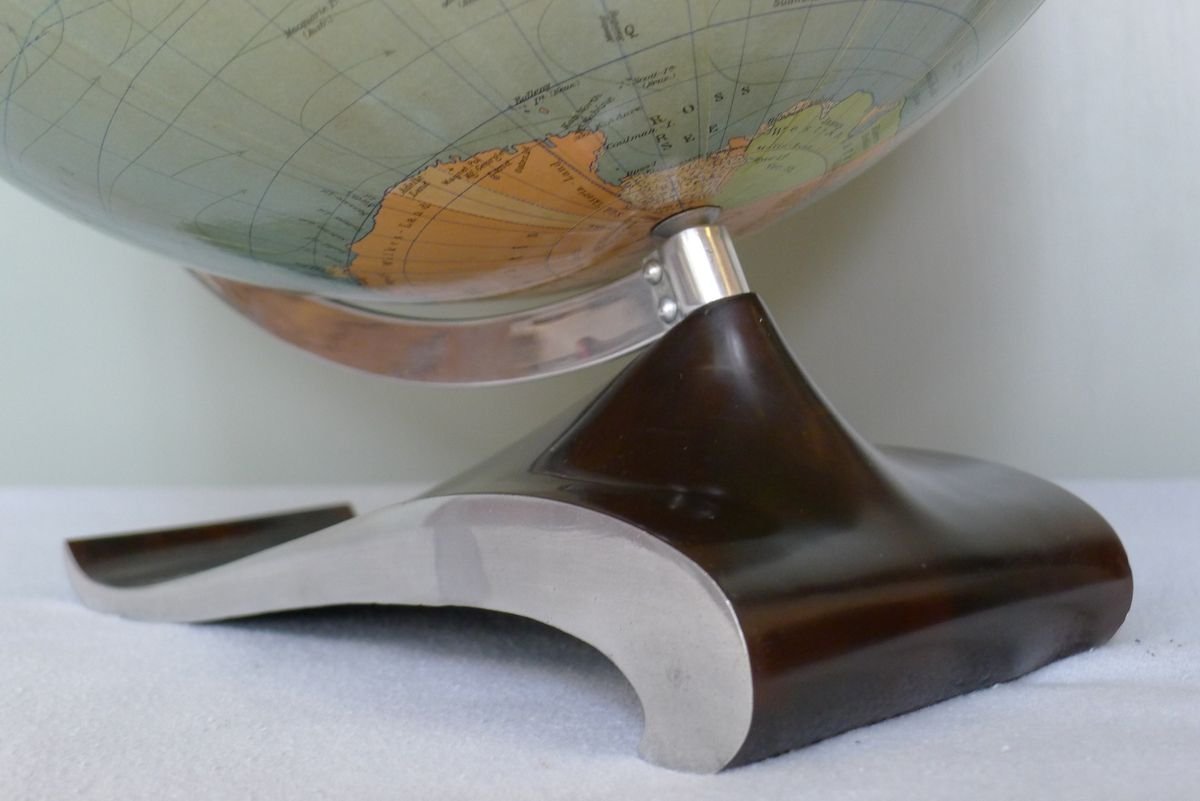 Art Deco Streamline 34 cm Globe on Wave Base from Columbus Oestergaard, 1950s