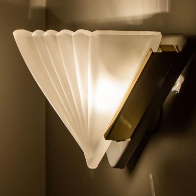 Art Deco Triangle-Shaped Wall Sconce-VDW-1300435