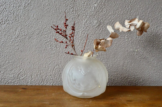 Art Deco Vase in Molded Pressed Glass