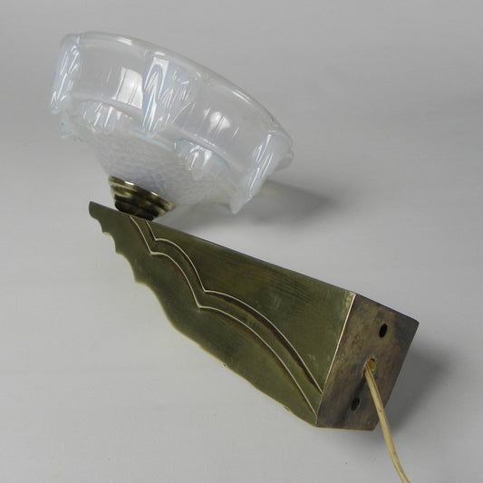 Art Deco Wall Lamp in Opalescent Glass, 1930s