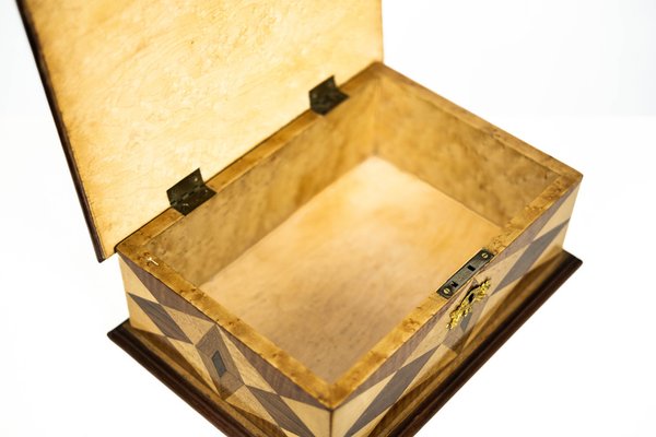 Art Nouveau Empire Style Jewelry Box-KGI-1240275