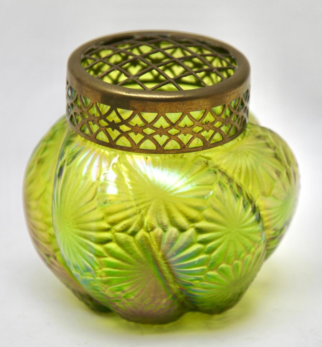 Art Nouveau Iridescent Glass Pique Fleurs Vase attributed to Loetz, 1920s