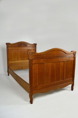 Art Nouveau Twin Beds in Carved Oak, France, 1910s, Set of 2-XNH-1719422