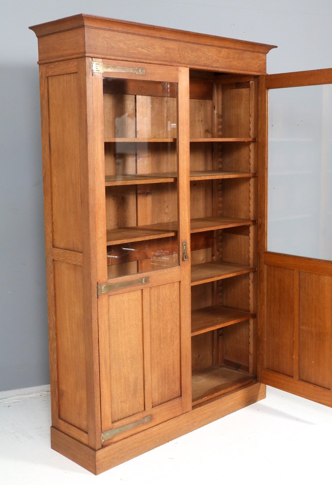 Arts & Crafts Art Nouveau Oak Bookcase, 1900s