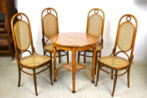 Austrian Art Nouveau Chairs with Table in Bentwood from Thonet, 1915, Set of 5-TQA-1385914