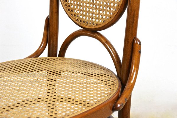 Austrian Art Nouveau Chairs with Table in Bentwood from Thonet, 1915, Set of 5-TQA-1385914