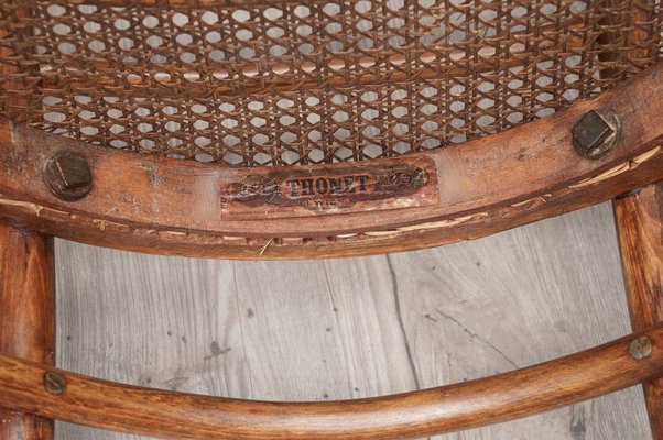 Austrian Art Nouveau Curved Beechwood Chair from Thonet, 1910s-UH-802039