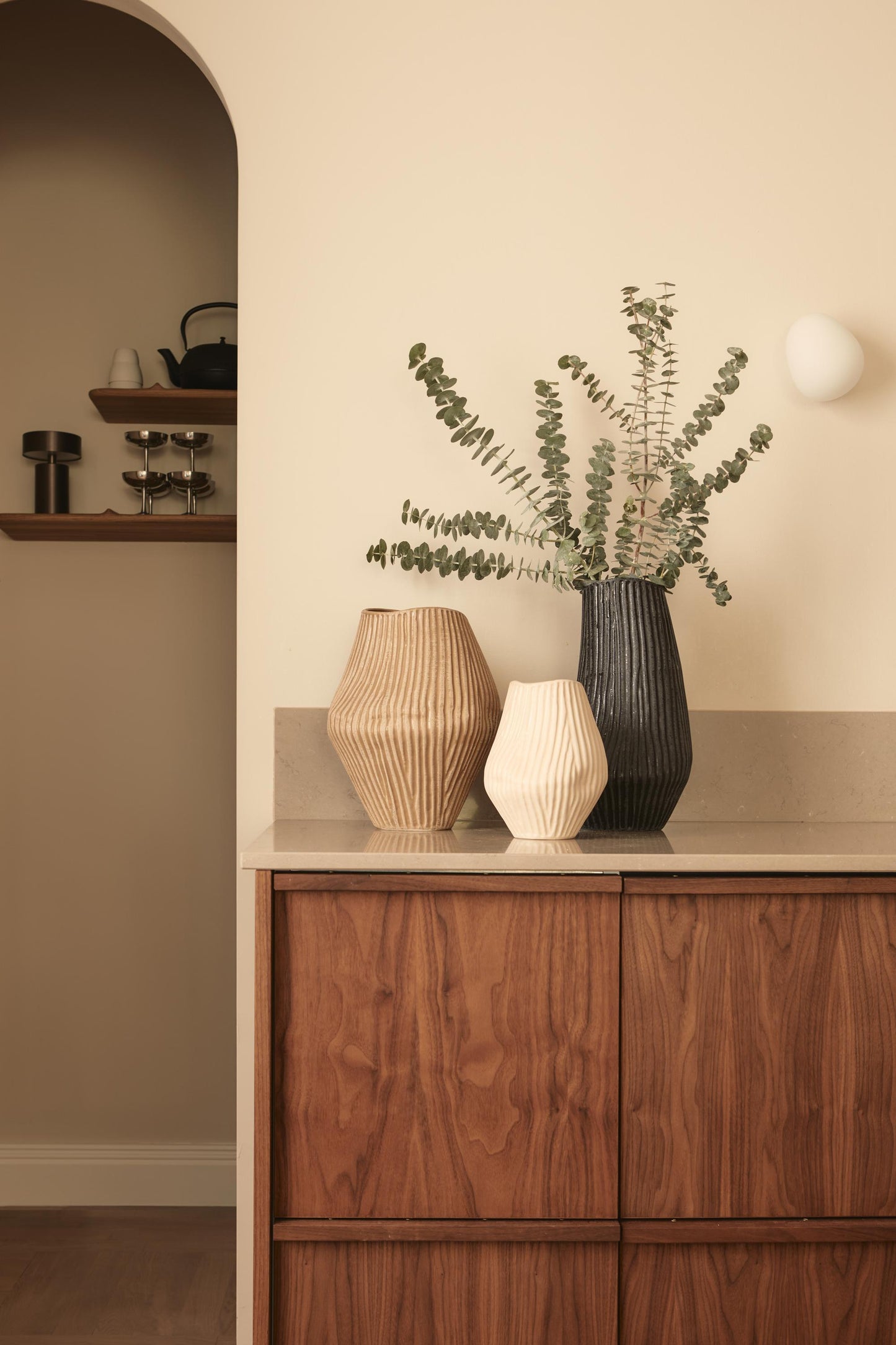 Department Willow Vase Black