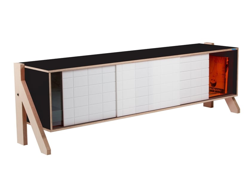 RFORM - FRAME SIDEBOARD 01 MID