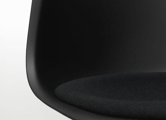 VITRA - EAMES FIBERGLASS SIDE CHAIR DSR