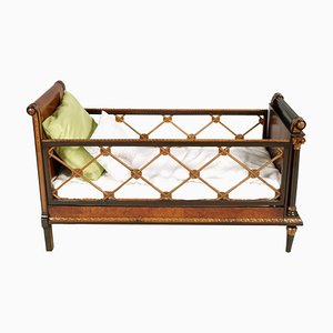 Baby Bed Cot in Burl Walnut and Carved Maple by Paolo Buffa for La Permanente Mobili Cantù, 1930s-NJV-1373662