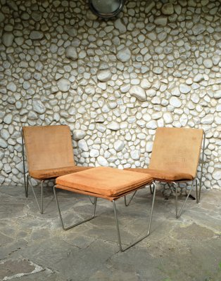 Bachelor Chairs & Ottoman by Verner Panton for Fritz Hansen, 1950s, Set of 3-ZM-979471