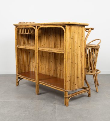 Bamboo and Rattan Cabinet Bar with Stools attributed to Tito Agnoli, Italy, 1950s, Set of 3-LYQ-1804953