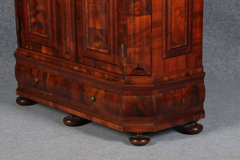 Baroque Cabinet in Walnut, Frankfurt, Germany, 18th Century