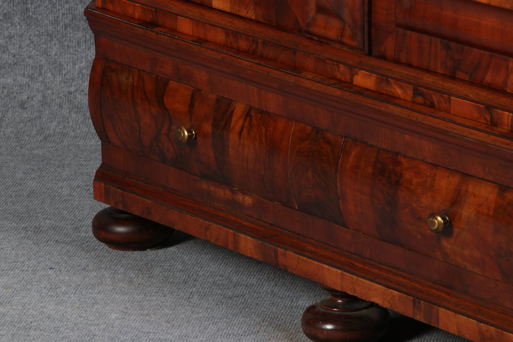 Baroque Cabinet in Walnut, Frankfurt, Germany, 18th Century