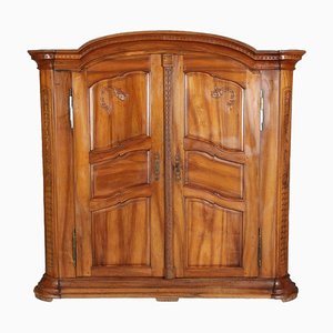 Baroque Cabinet in Walnut with Carvings, 18th Century-DXD-931700