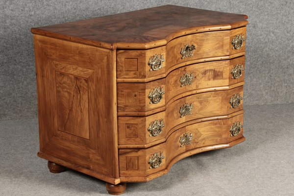 Baroque Concave Front Chest of Drawers in Walnut Veneer, 1730s-DXD-1790773