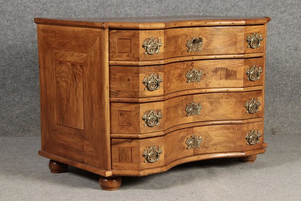 Baroque Concave Front Chest of Drawers in Walnut Veneer, 1730s-DXD-1790773