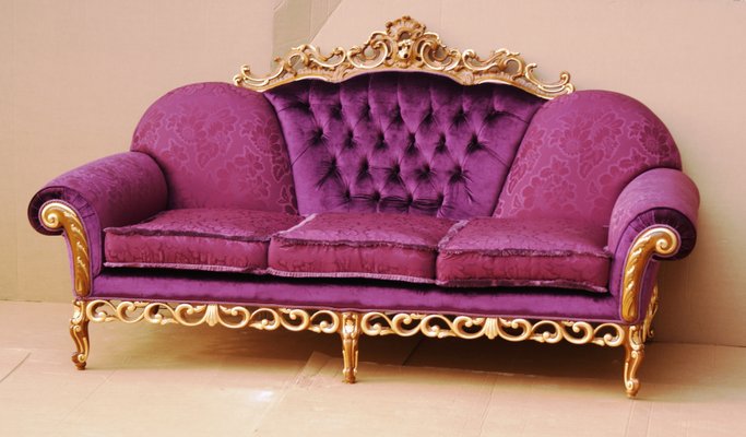 Baroque Style Carved and Gold Sofa-IYX-1180395