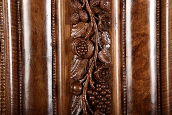 Baroque Walnut Cabinet with Carvings, 1700s-DXD-931670