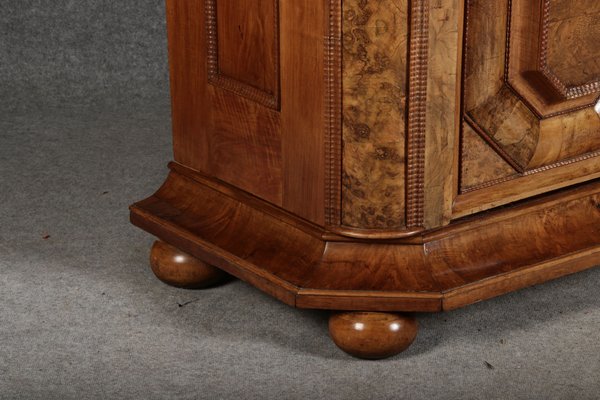 Baroque Walnut Cabinet with Carvings, 1700s-DXD-931670