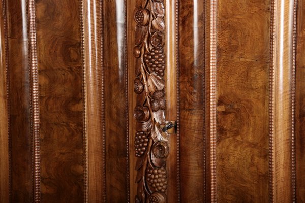 Baroque Walnut Cabinet with Carvings, 1700s-DXD-931670