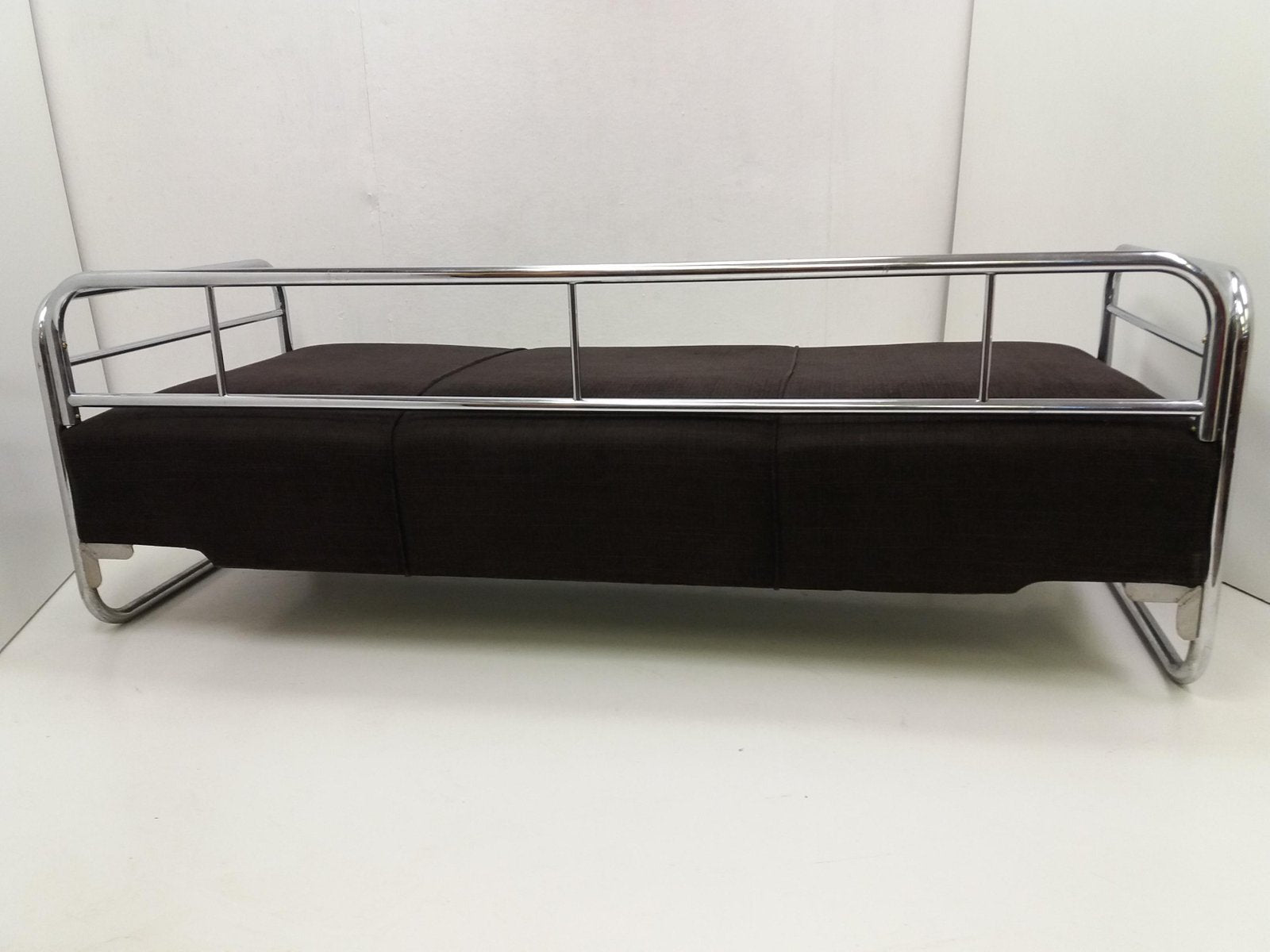 Bauhaus Chrome 3-Seater Sofa by Robert Slezák, 1940s