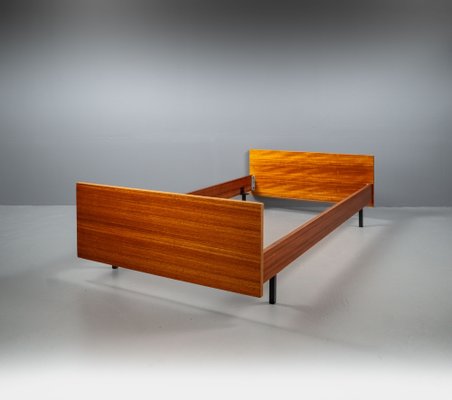 Bauhaus Model 183 Daybed in Wood, 1940s-VLO-1594228