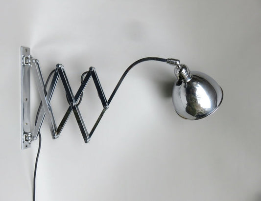 Bauhaus Scissor lamp in Chrome-Plated Brass, 1930s