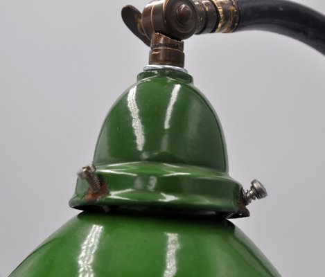 Beautiful Green Industrial Lamp (30s) – Bauhaus Style-YXG-1327839