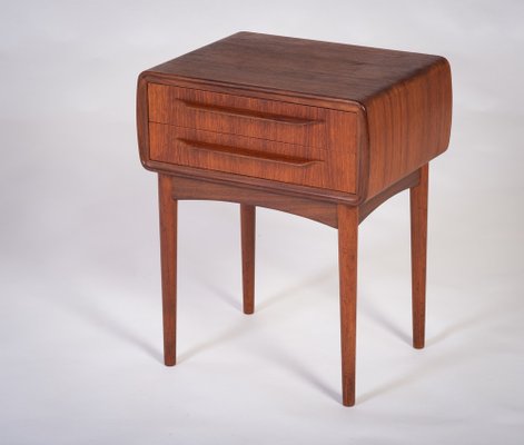 Bedside Table in Teak by Johannes Andersen for CFC Silkeborg, 1960s-ZGQ-1734667